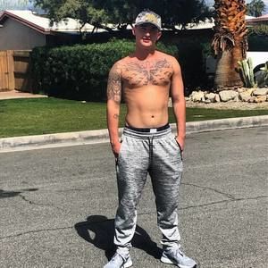 Meet your Posher, Tipton